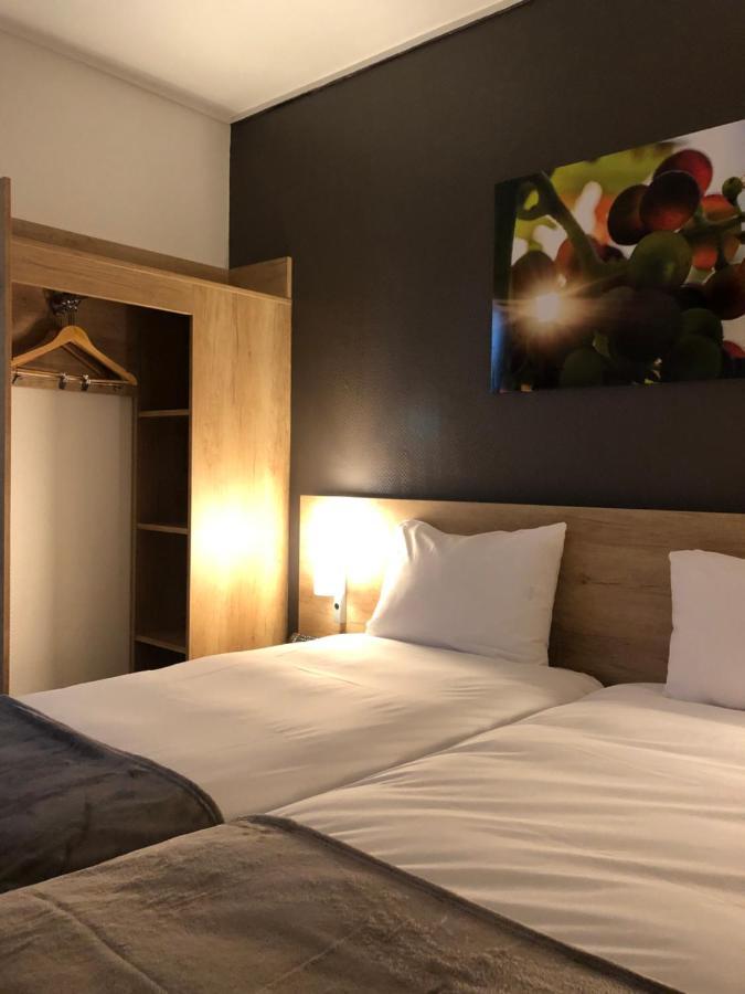 Hotel Wood Inn Bordeaux Aeroport Мериньяк Екстер'єр фото