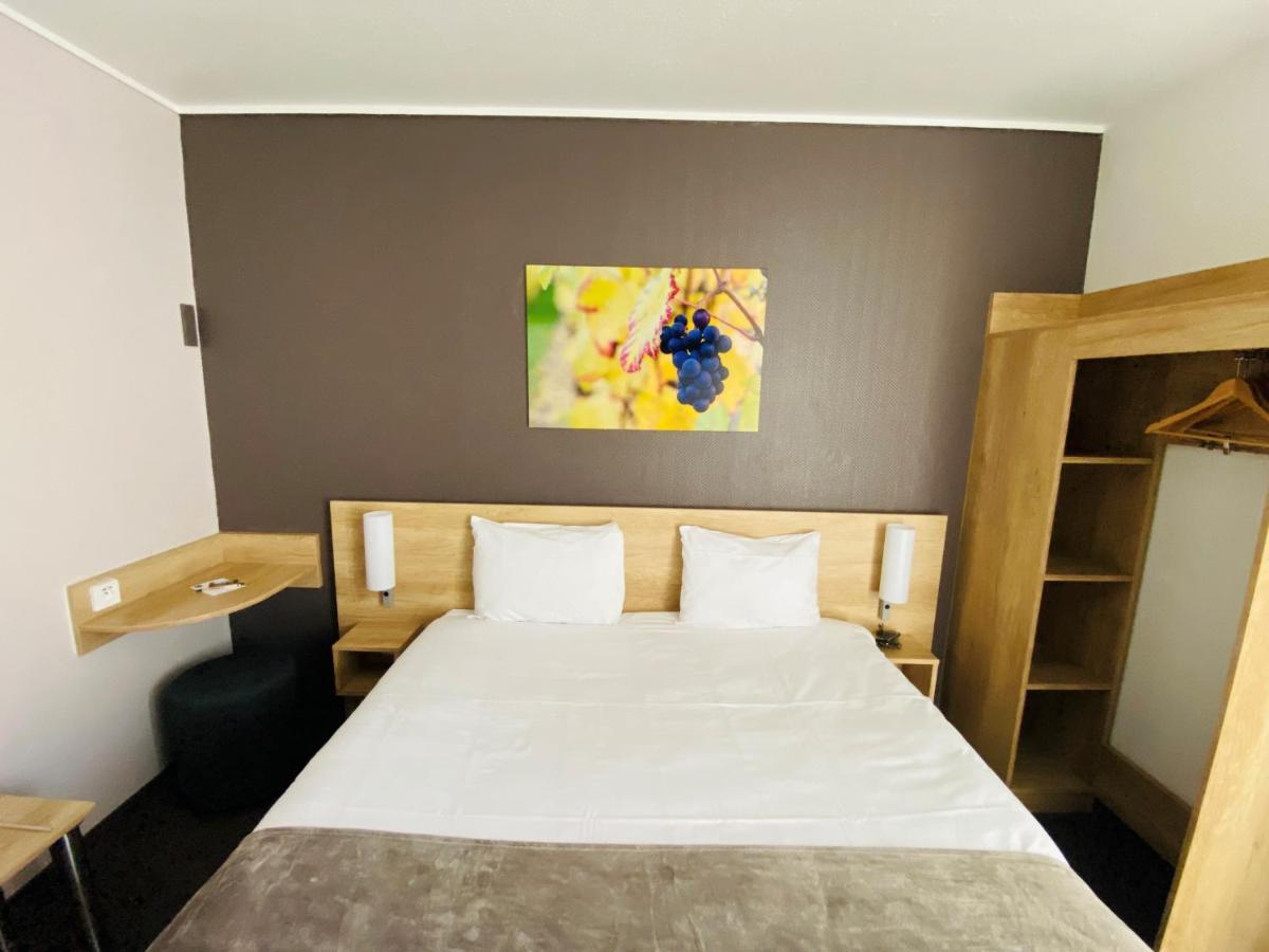 Hotel Wood Inn Bordeaux Aeroport Мериньяк Екстер'єр фото