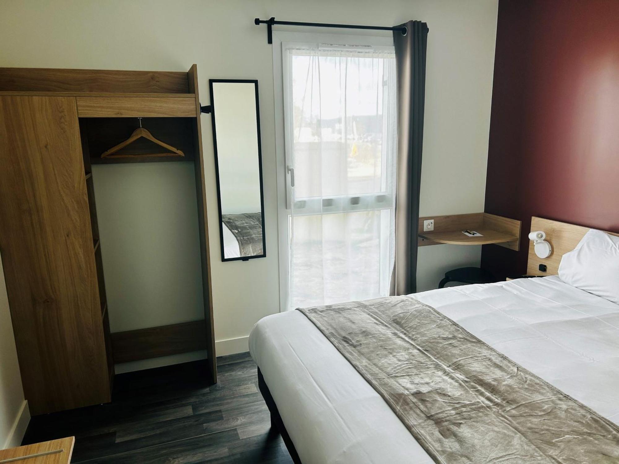 Hotel Wood Inn Bordeaux Aeroport Мериньяк Екстер'єр фото