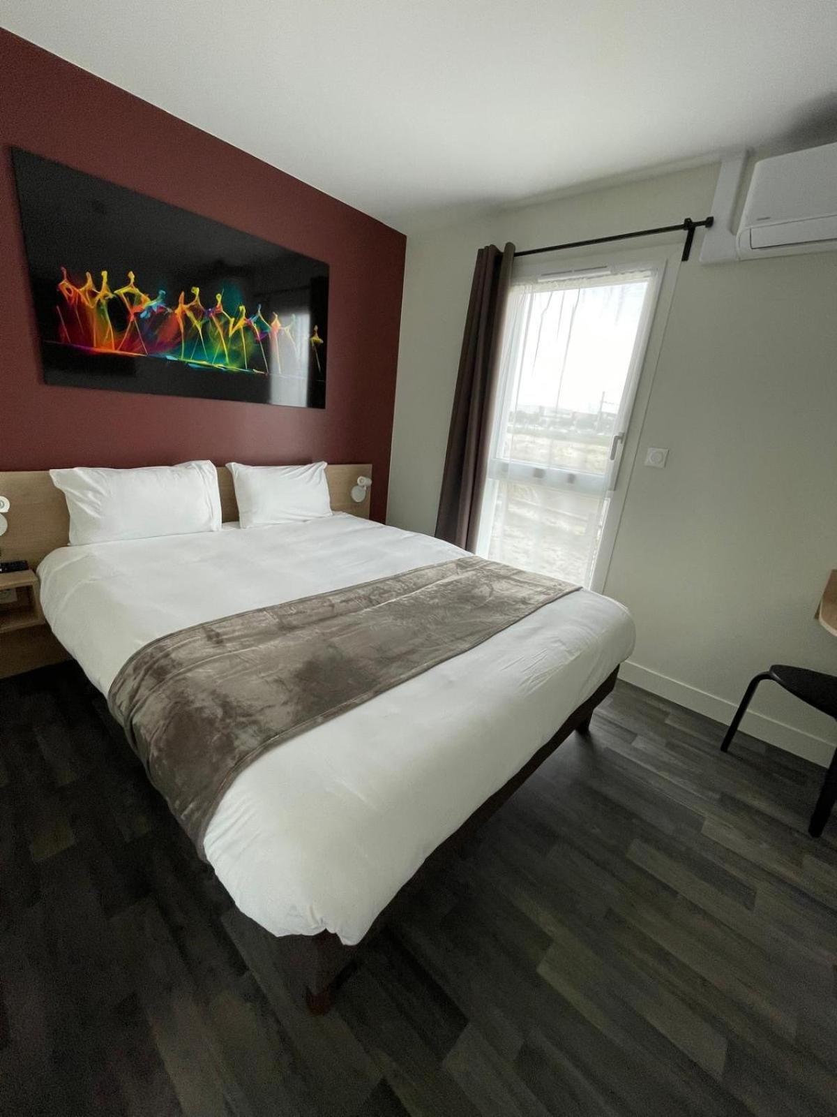 Hotel Wood Inn Bordeaux Aeroport Мериньяк Екстер'єр фото